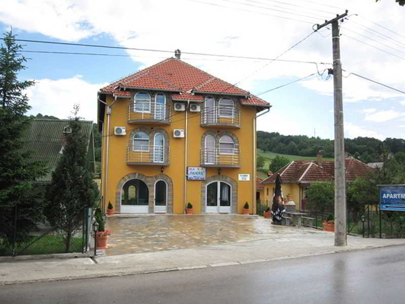 Ivanovic Vila Belgrad Exterior foto